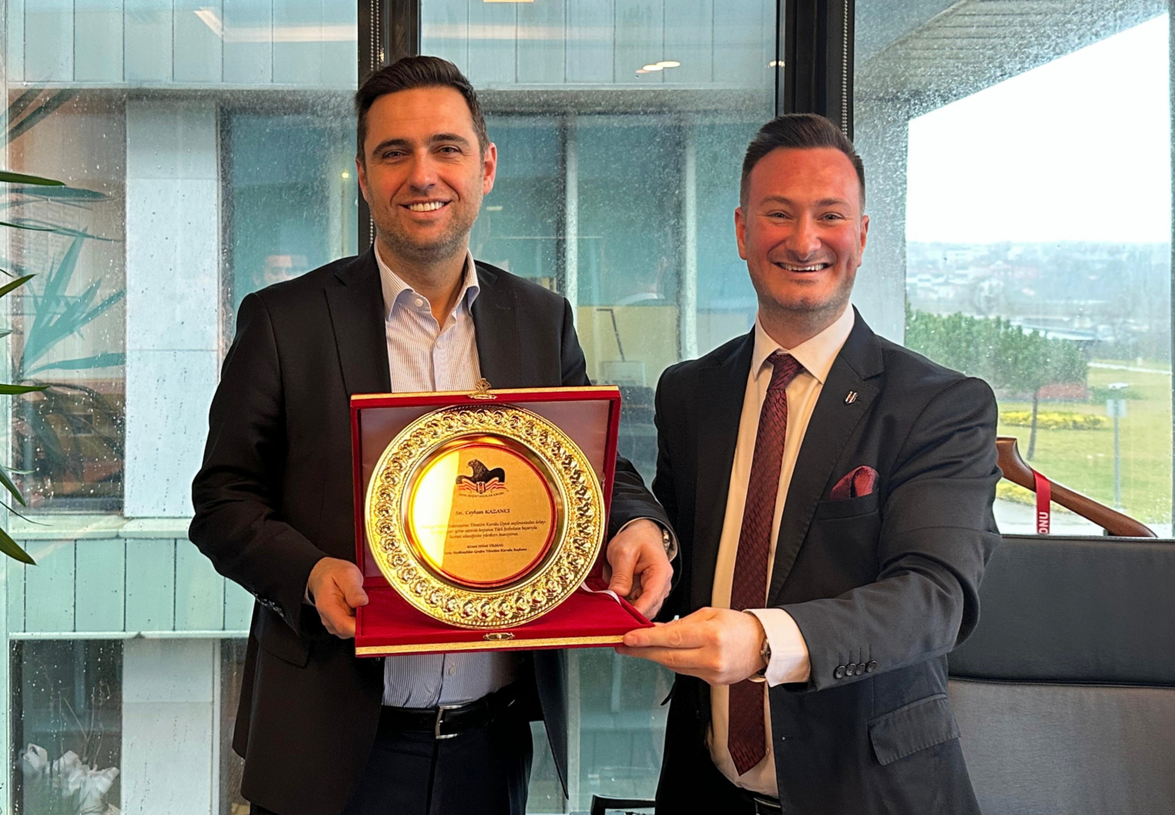 Genç Beşiktaşlılar dergi içeriği